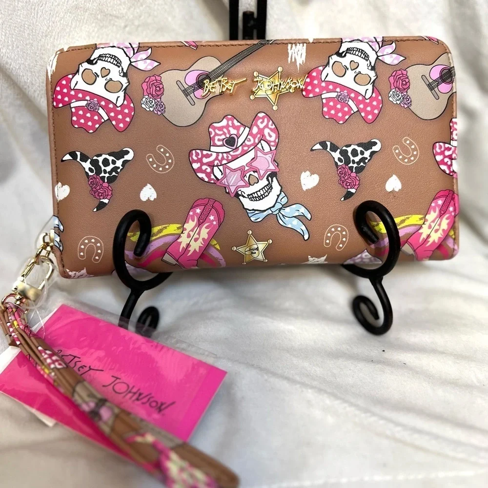 🩷☠️ BETSEY JOHNSON Western Cowboy Skull Print Zip Around Wristlet/Wallet🩷☠️NWT